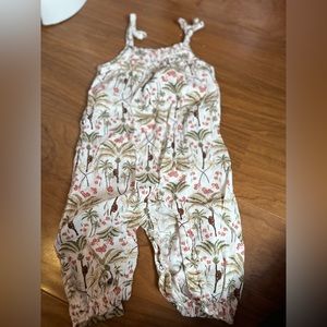 Old navy baby jumper 6-9months
